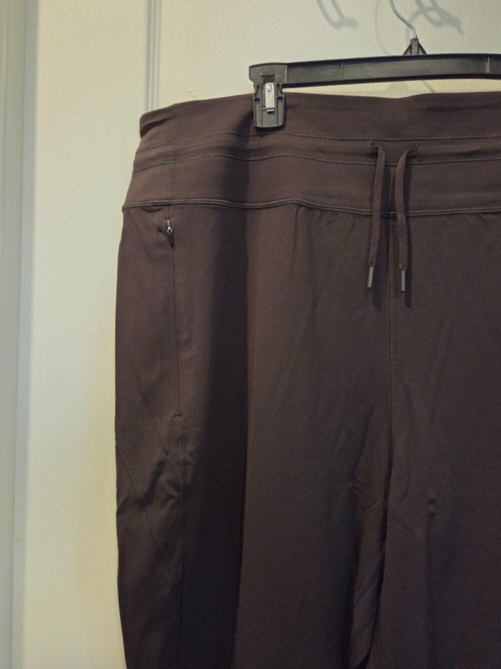 NWT Duluth Plus Size Bundle: Noga Air Joggers (XXL) & No-Yank Shelf Bra Tank 1X - Picture 6 of 14